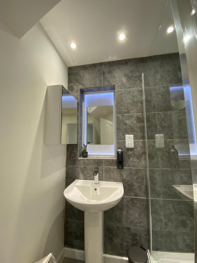 Modern 2 Bedroom Apartment, With Car Parking. Bitton المظهر الخارجي الصورة